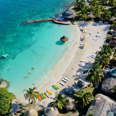 hotel punta faro en isla múcura